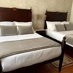Santiago Family House - Luxury Bed and Breakfast
