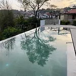 Santiago Family House ベッド・アンド・ブレックファスト 4*