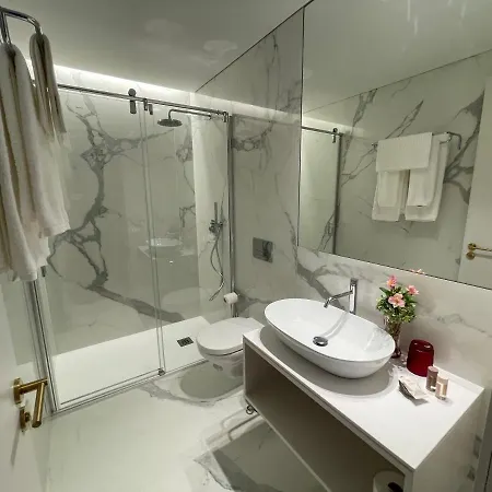 Alojamento de Acomodação e Pequeno-almoço Santiago Family House - Luxury