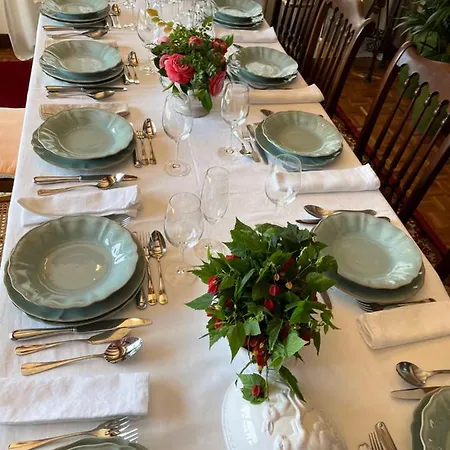 Alojamento de Acomodação e Pequeno-almoço Santiago Family House - Luxury 4*