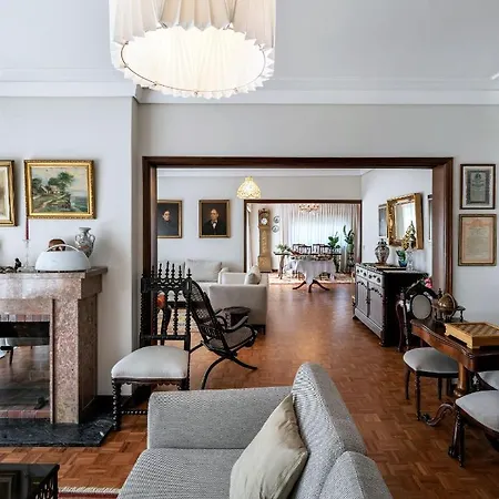 Alojamento de Acomodação e Pequeno-almoço Santiago Family House - Luxury