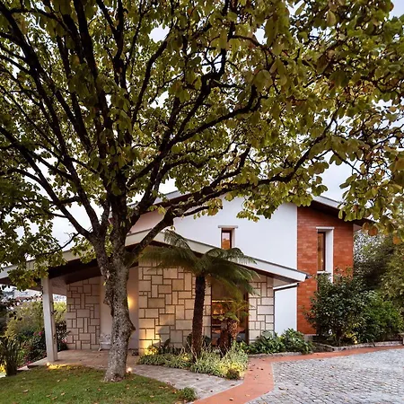Alojamento de Acomodação e Pequeno-almoço Santiago Family House - Luxury