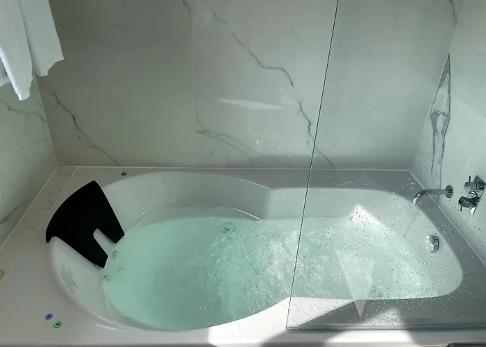 Santiago Family House 住宿加早餐酒店 西弗都沃加